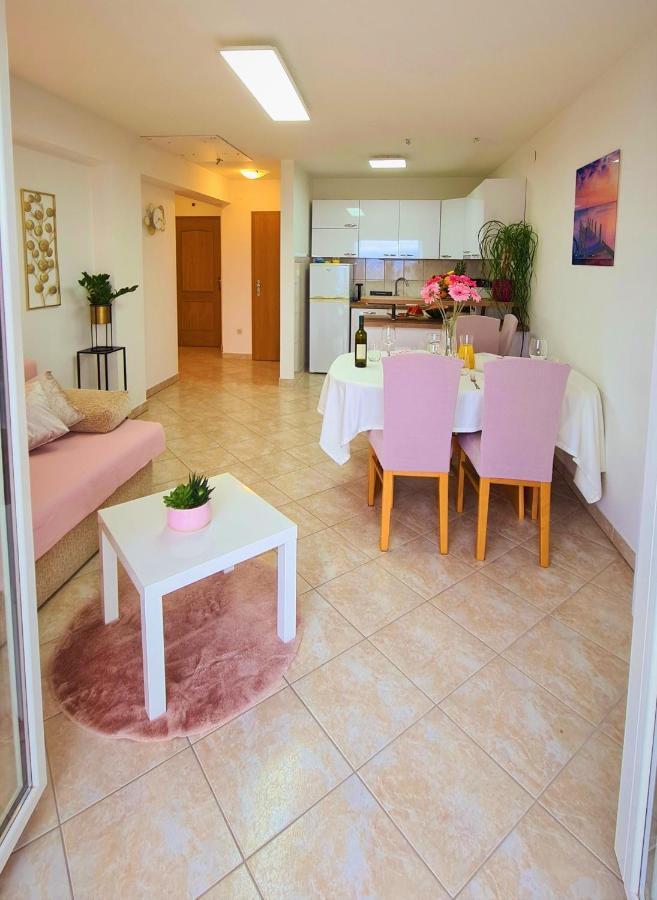 Apartment Karamarko Malinska Bagian luar foto