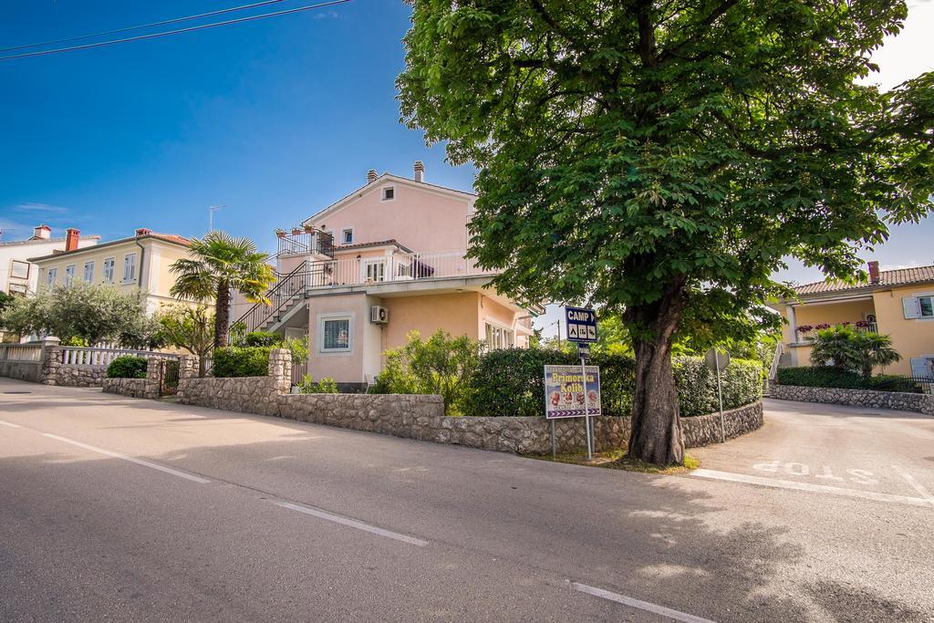 Apartment Karamarko Malinska Bagian luar foto
